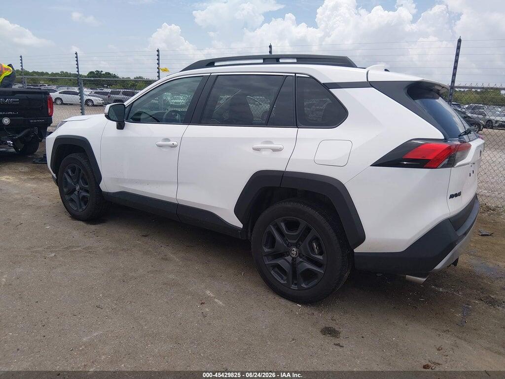 2T3J1RFV3RW462070 2024 TOYOTA RAV4 photo no. 3