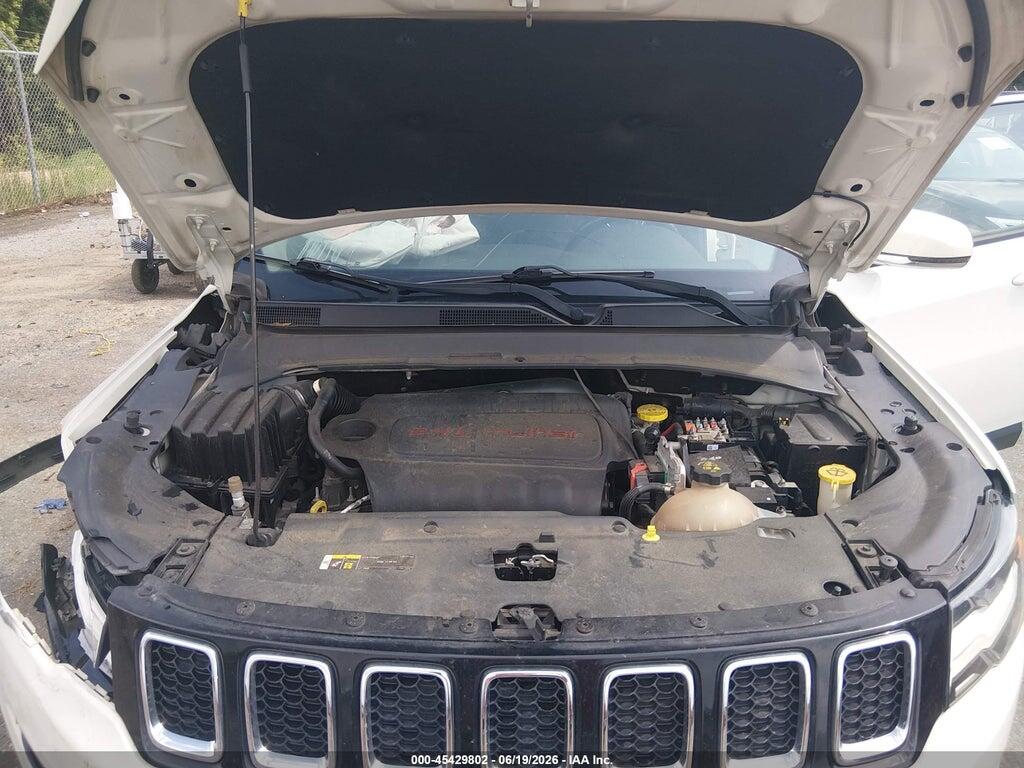 3C4NJDCB7JT442589 2018 JEEP COMPASS photo no. 10