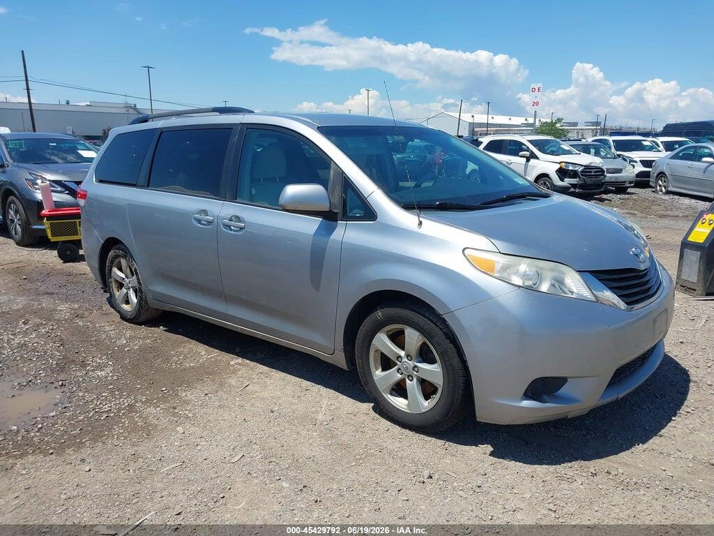 5TDKK3DC9DS290332 2013 TOYOTA SIENNA photo no. 1