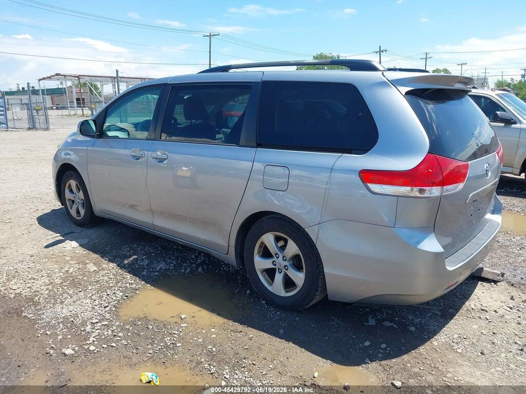 5TDKK3DC9DS290332 2013 TOYOTA SIENNA photo no. 3