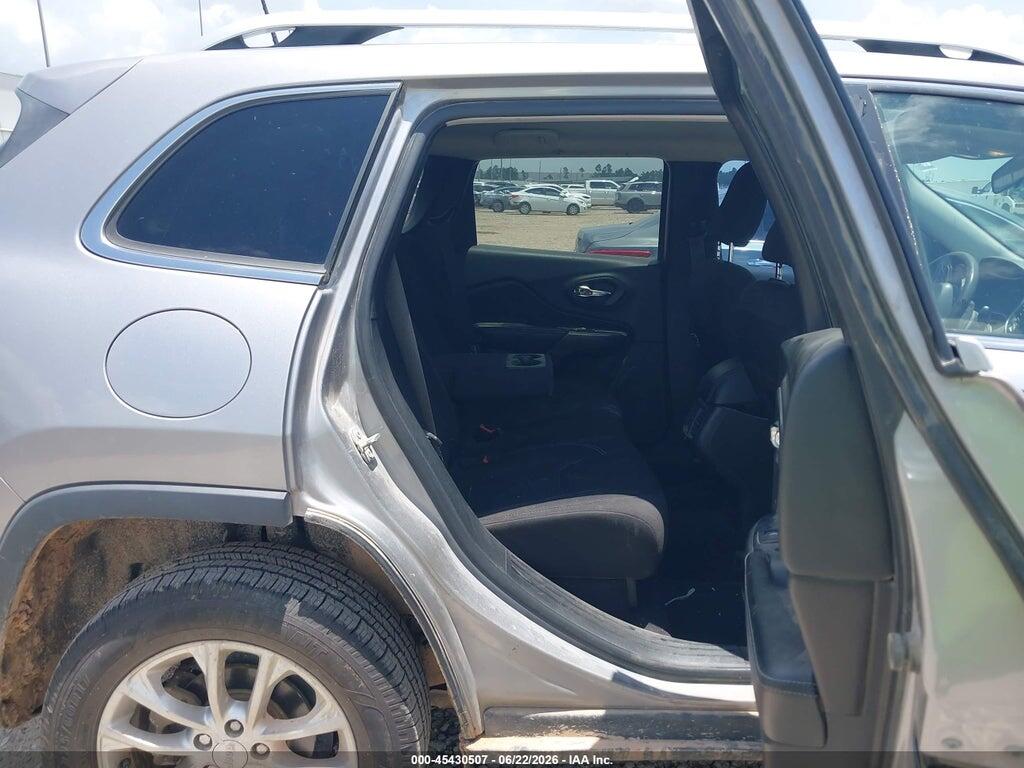 1C4PJLCB5KD220384 2019 JEEP CHEROKEE photo no. 8