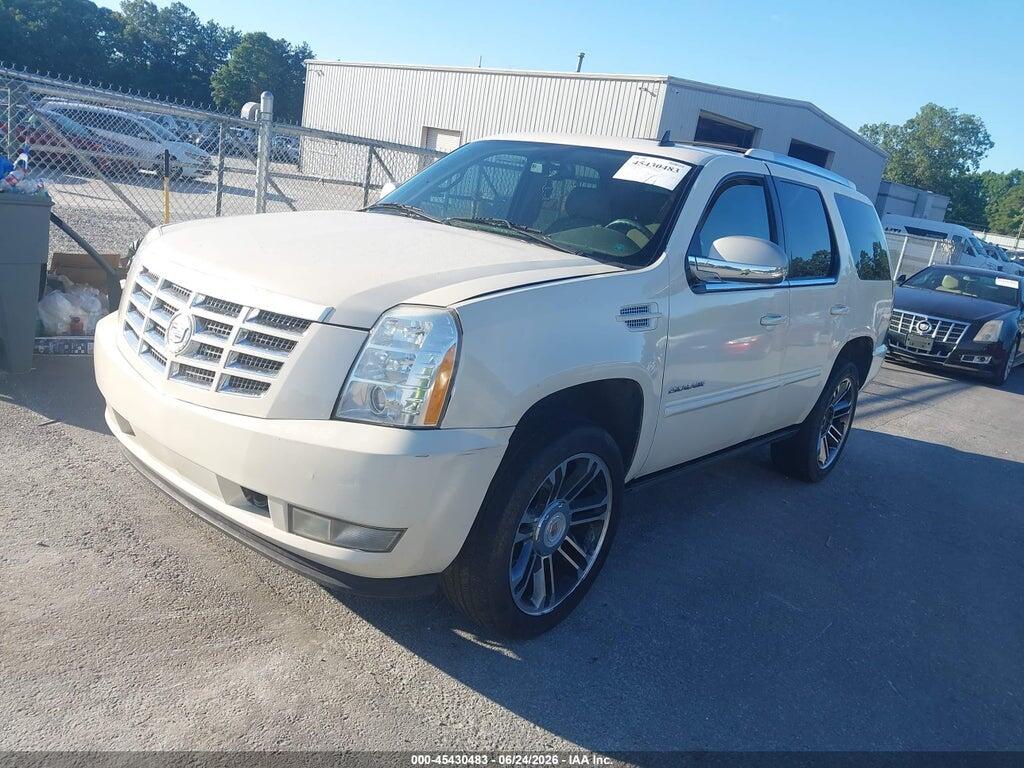 1GYS3CEF8DR334903 2013 CADILLAC ESCALADE photo no. 2