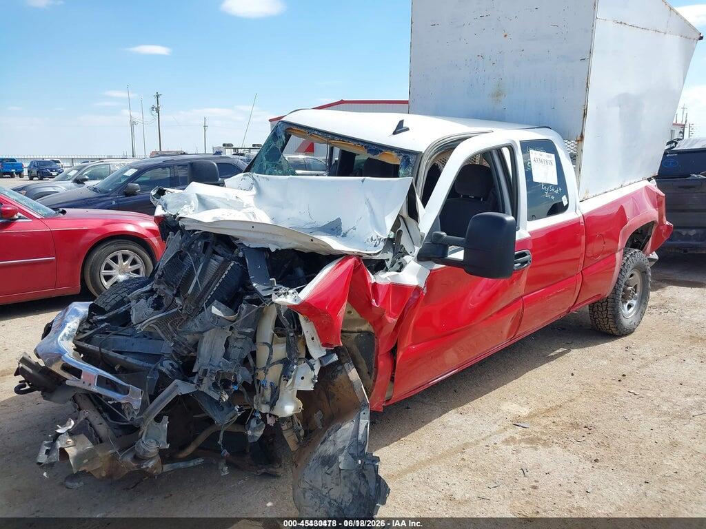 1GTHC29U36E254955 2006 GMC SIERRA 2500HD photo no. 2