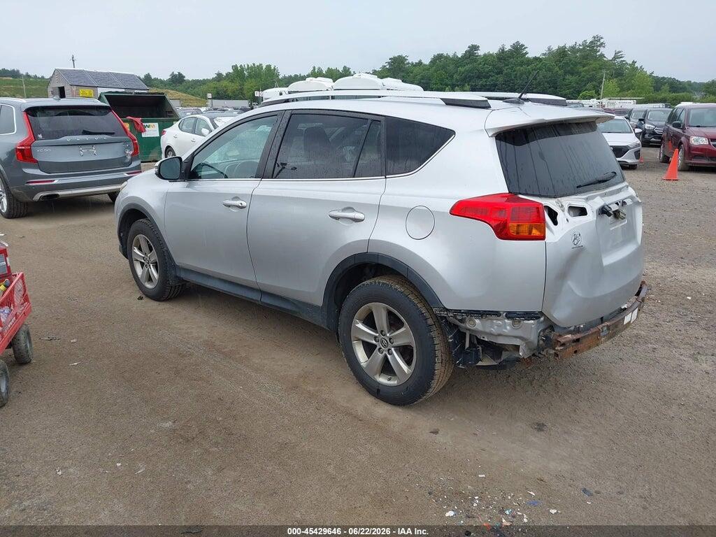 2T3RFREV7FW350793 2015 TOYOTA RAV4 photo no. 2