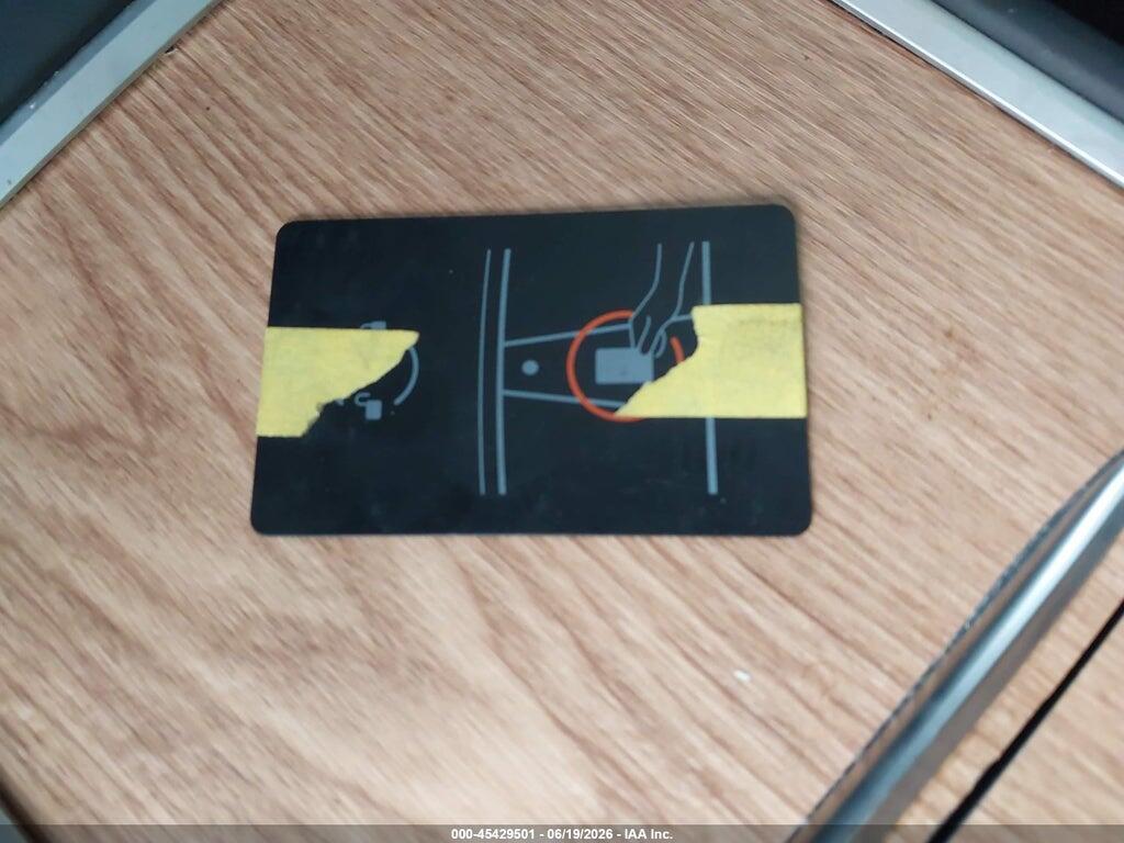 7SAYGAEE2PF613292 2023 TESLA MODEL Y photo no. 10