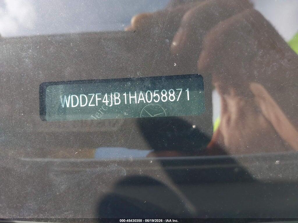 WDDZF4JB1HA058871 2017 MERCEDES-BENZ E 300 photo no. 9