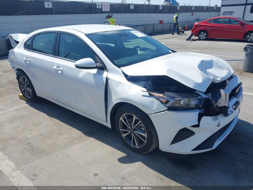 3KPF24AD7RE798773 2024 KIA FORTE photo no. 1