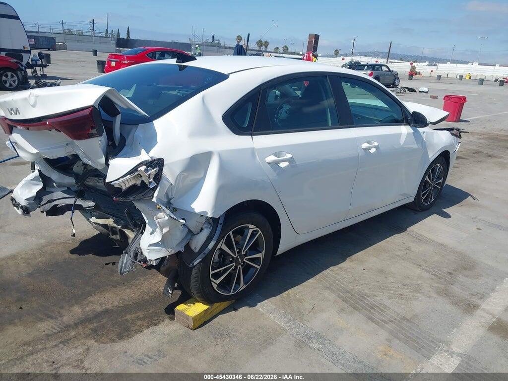 3KPF24AD7RE798773 2024 KIA FORTE photo no. 4