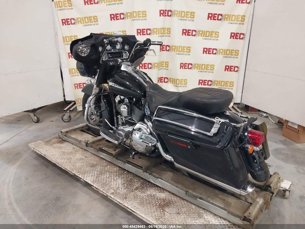 1HD1KB4107Y669778 2007 HARLEY-DAVIDSON FLHX photo no. 3