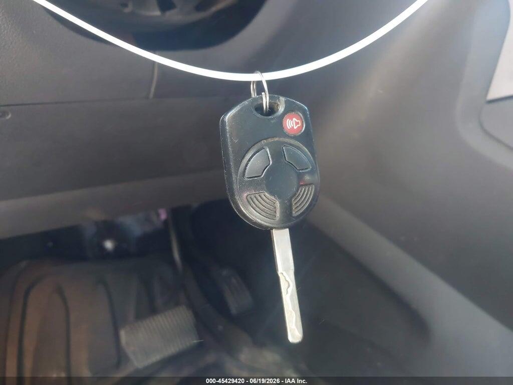 1FMCU9GD2HUD74057 2017 FORD ESCAPE photo no. 11