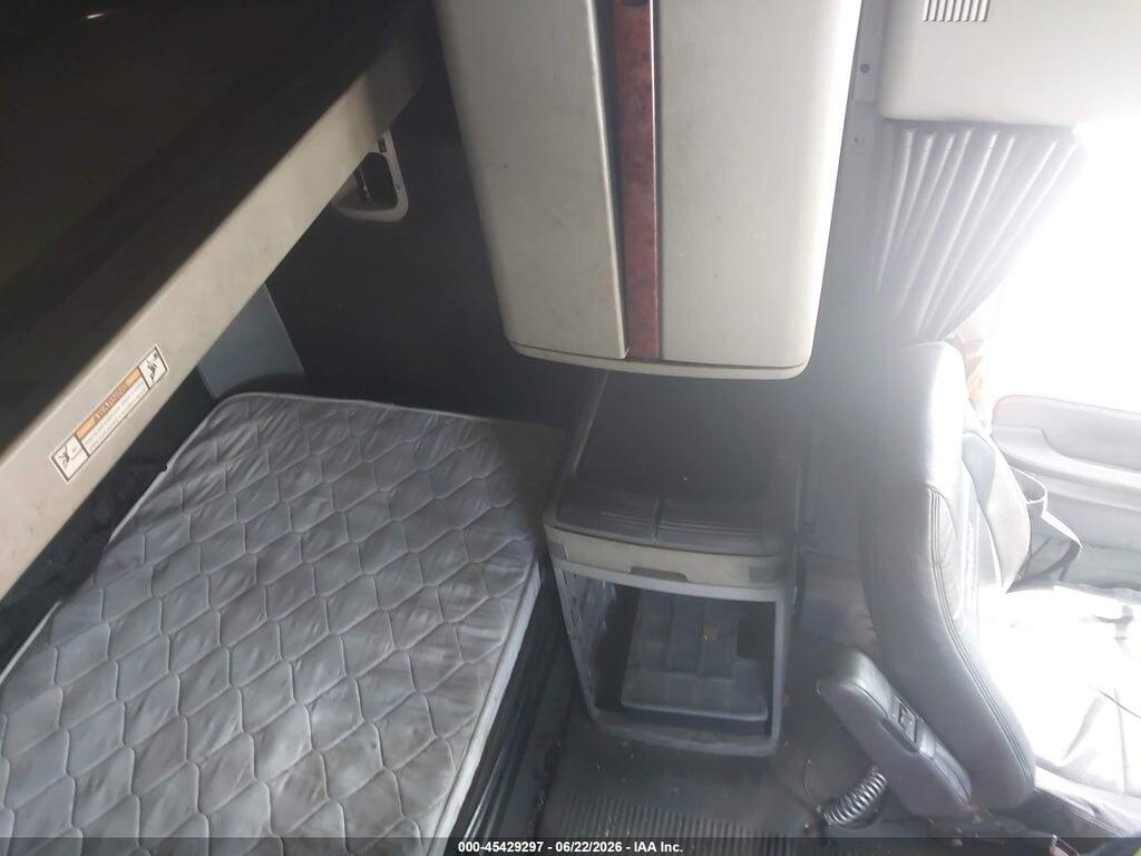 1FUJBBCK16LU41269 2006 FREIGHTLINER CONVENTIONAL photo no. 12