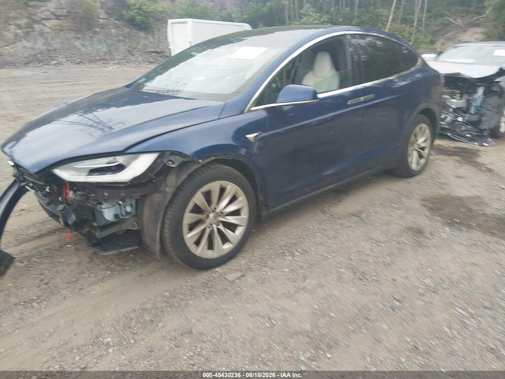 5YJXCBE25HF035545 2017 TESLA MODEL X photo no. 2