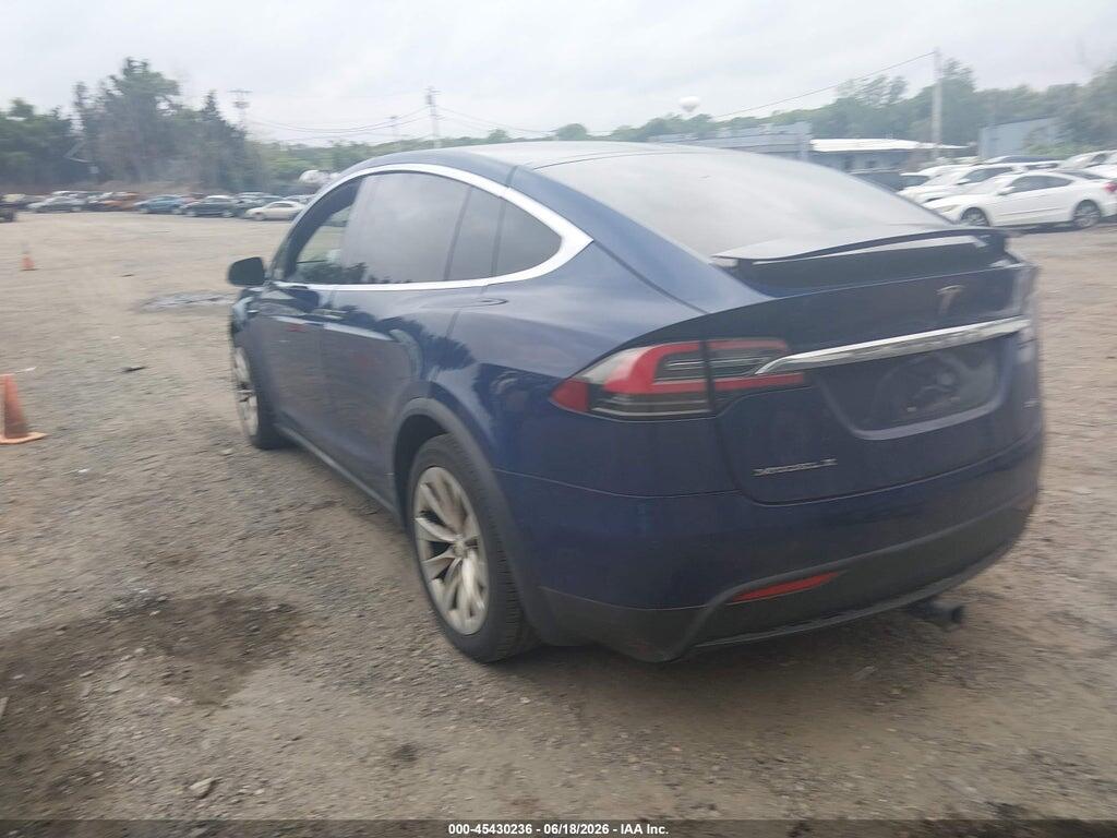 5YJXCBE25HF035545 2017 TESLA MODEL X photo no. 3