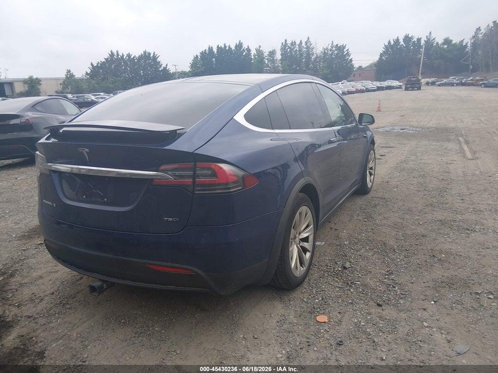 5YJXCBE25HF035545 2017 TESLA MODEL X photo no. 4