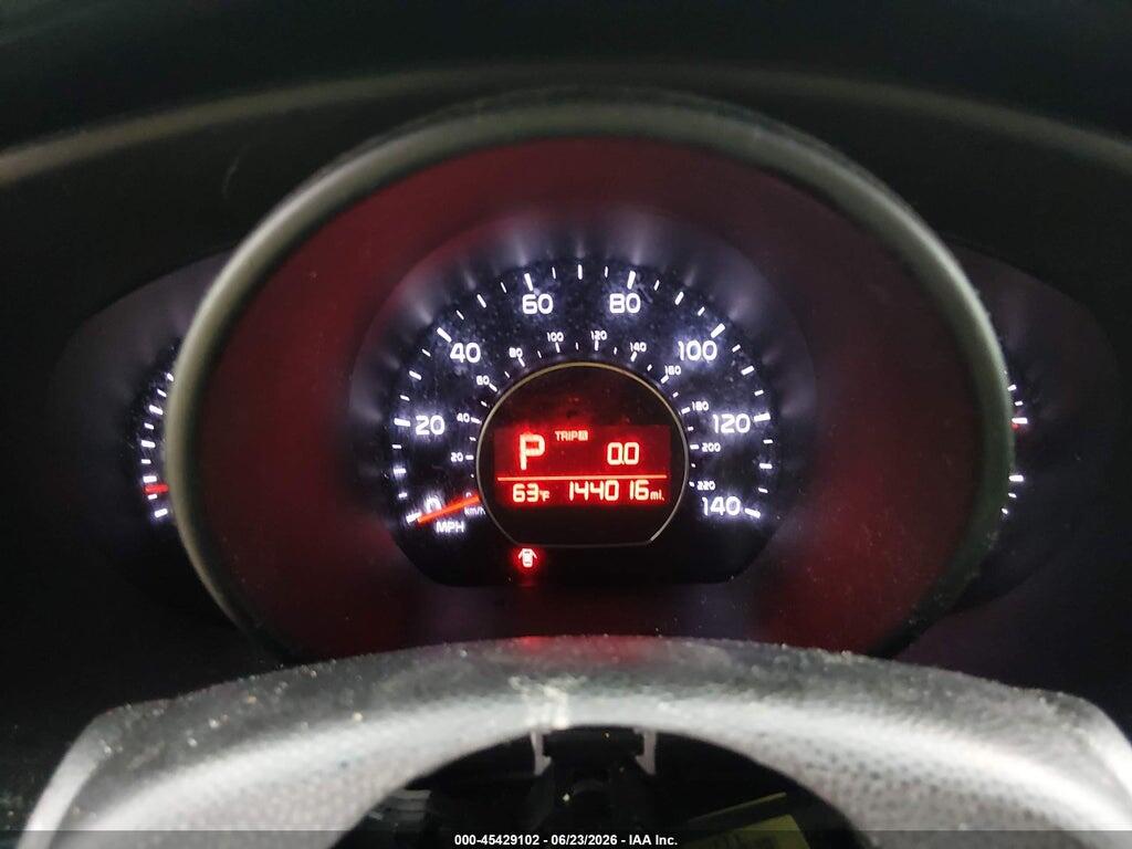 KNDJP3A59H7877679 2017 KIA SOUL photo no. 7