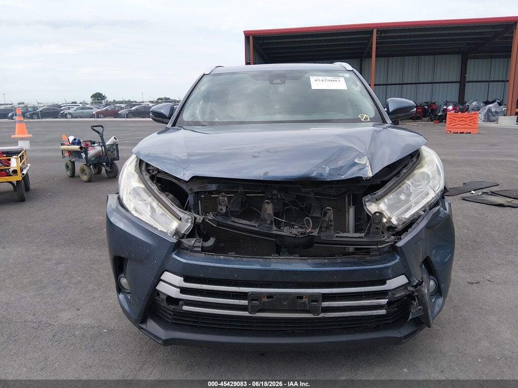 5TDJZRFH1HS394192 2017 TOYOTA HIGHLANDER photo no. 6