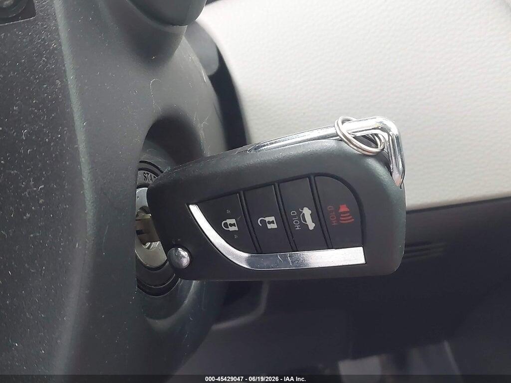 JTDBCMFEXT3128565 2026 TOYOTA COROLLA HYBRID photo no. 11
