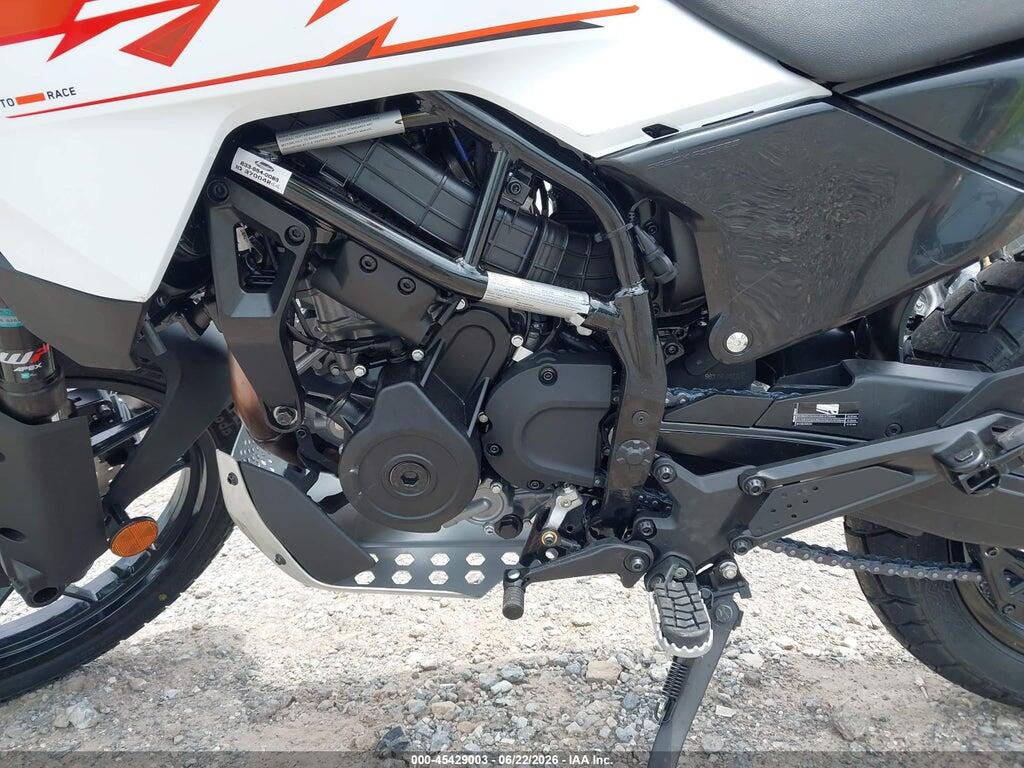 MD2JGJ409TN244943 2026 KTM 390 photo no. 9
