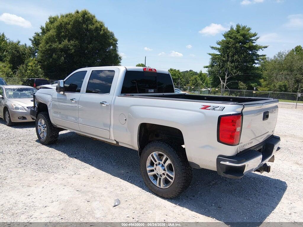 1GC1KWEY5JF246783 2018 CHEVROLET SILVERADO 2500HD photo no. 3