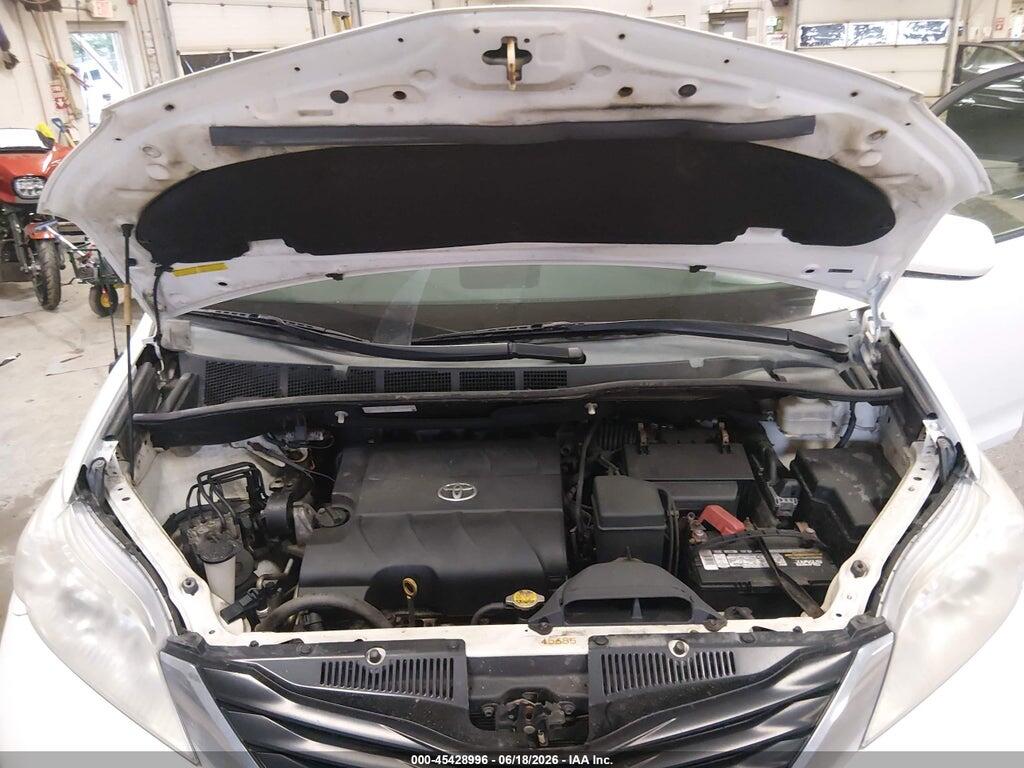 5TDKK3DC5ES426828 2014 TOYOTA SIENNA photo no. 10