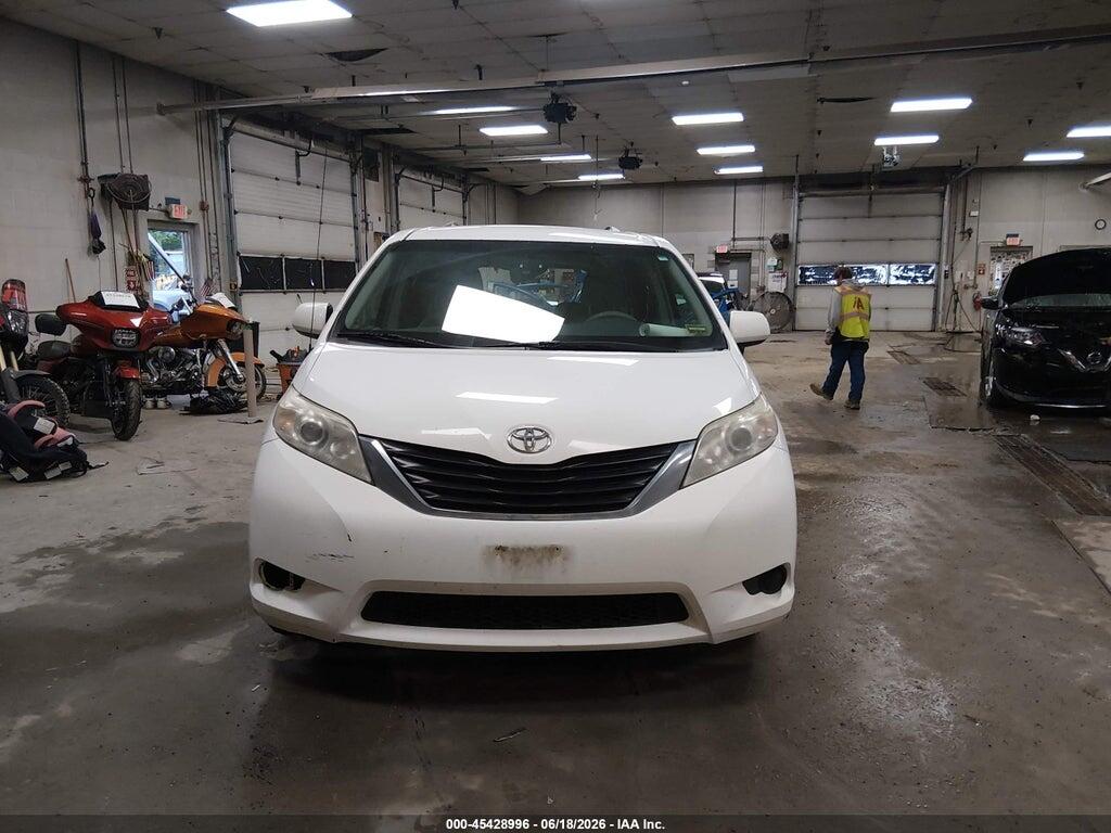 5TDKK3DC5ES426828 2014 TOYOTA SIENNA photo no. 12