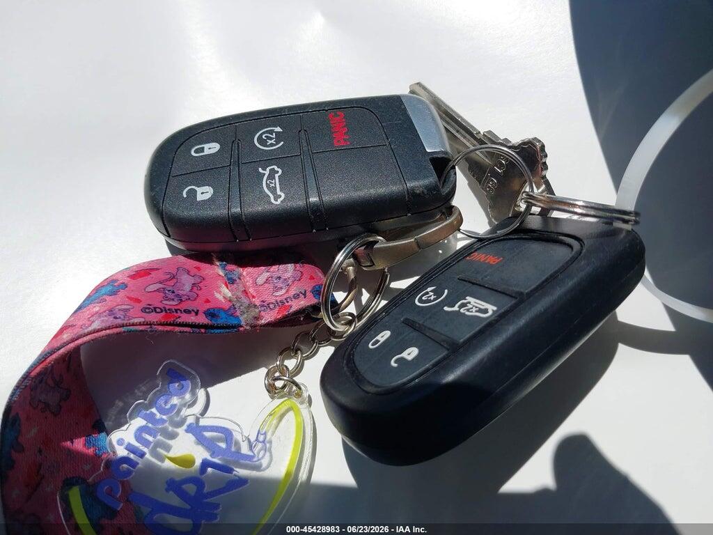 1C4PJMDX9LD607957 2020 JEEP CHEROKEE photo no. 11