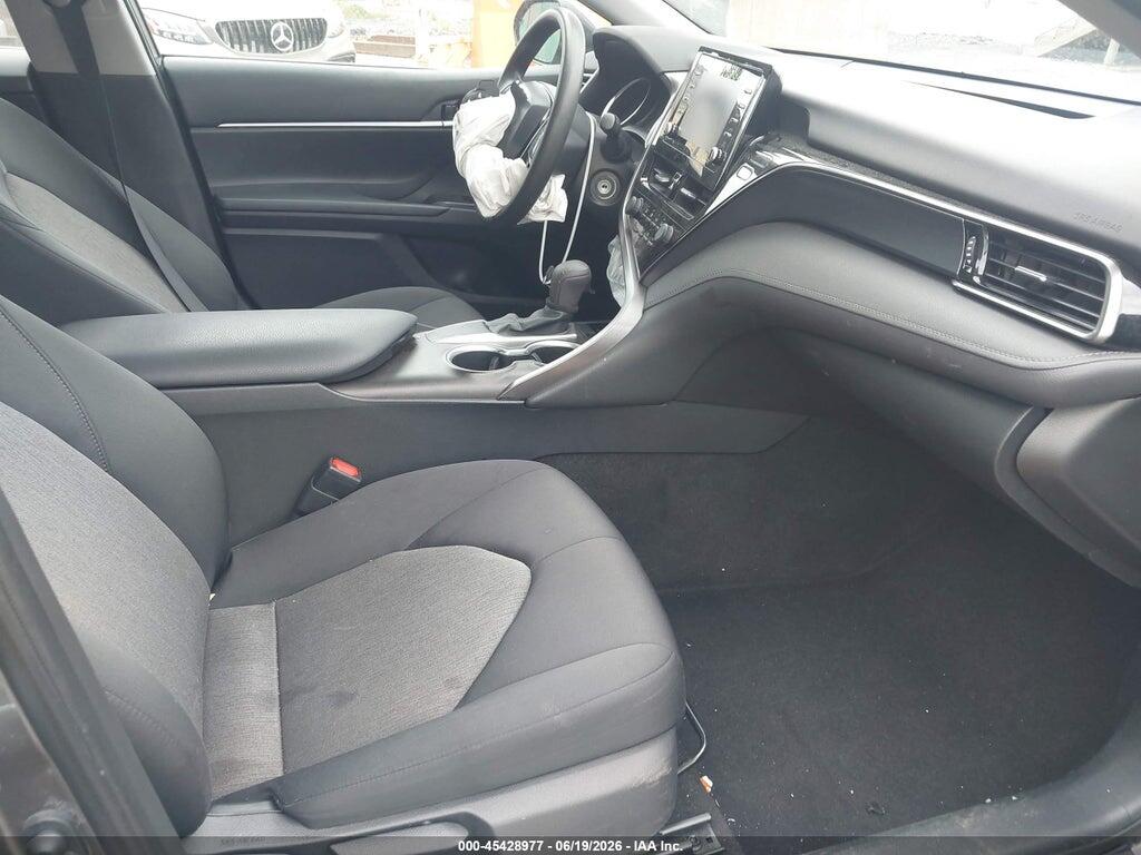 4T1C11AK2MU533686 2021 TOYOTA CAMRY photo no. 5