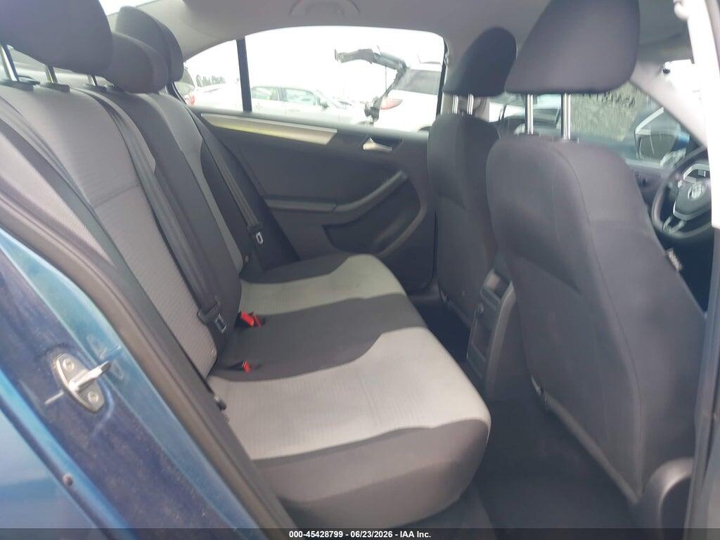 3VW2B7AJ2HM275149 2017 VOLKSWAGEN JETTA photo no. 8