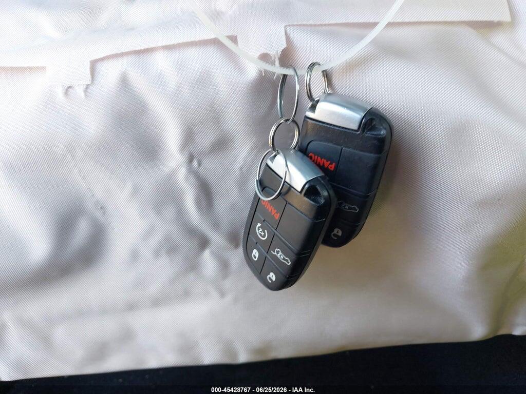1C4RJFLG3LC135587 2020 JEEP GRAND CHEROKEE photo no. 11