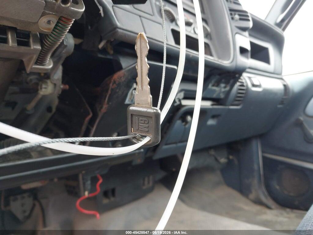 1GCGC34R3YR141703 2000 CHEVROLET C3500 photo no. 11