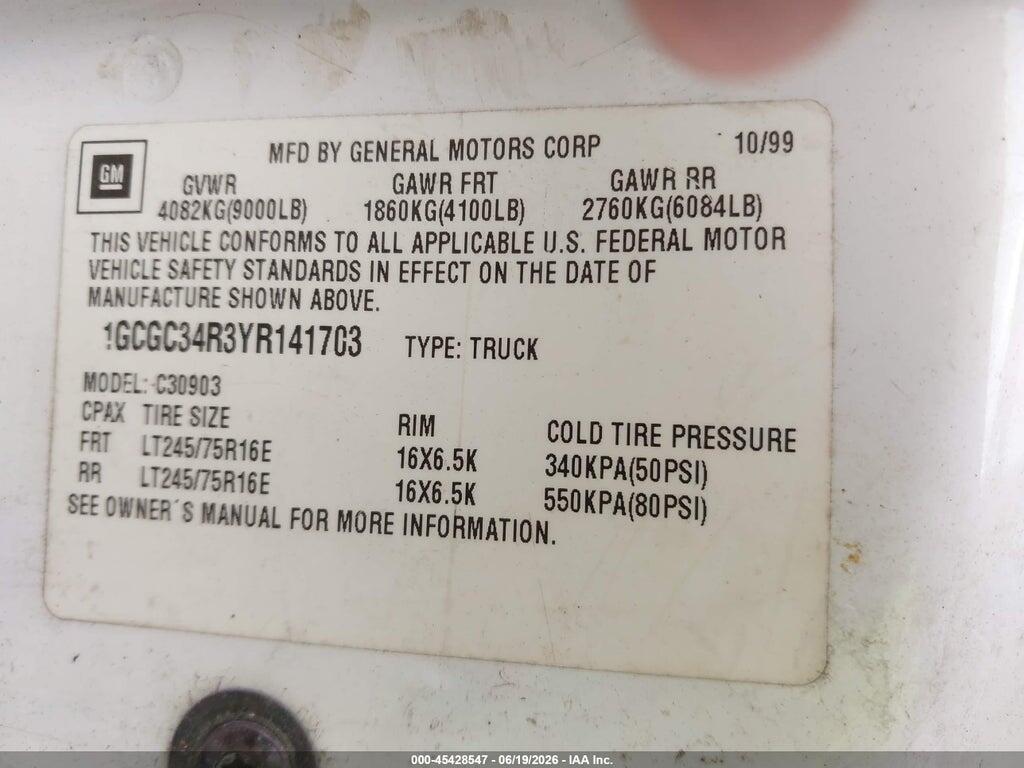 1GCGC34R3YR141703 2000 CHEVROLET C3500 photo no. 9