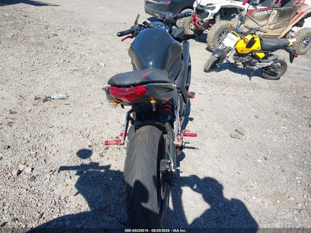 JKAEXEE16FDA19862 2015 KAWASAKI EX650 photo no. 6