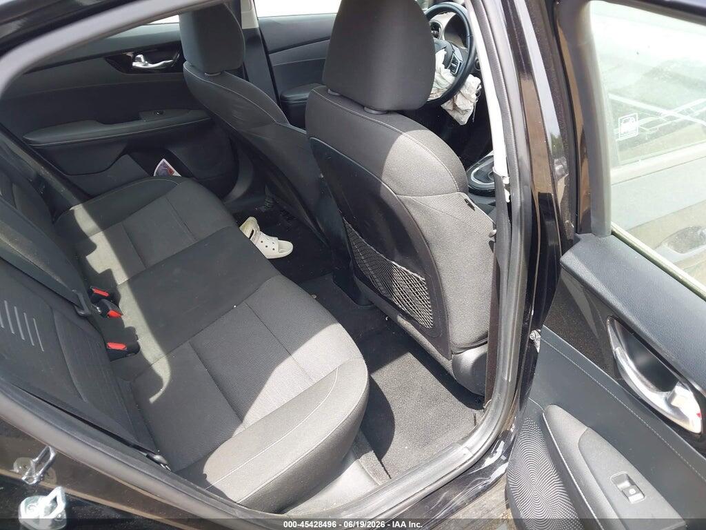3KPF34AD6KE029247 2019 KIA FORTE photo no. 8