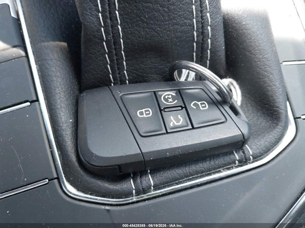 3VV3B7AX0PM101673 2023 VOLKSWAGEN TIGUAN photo no. 11