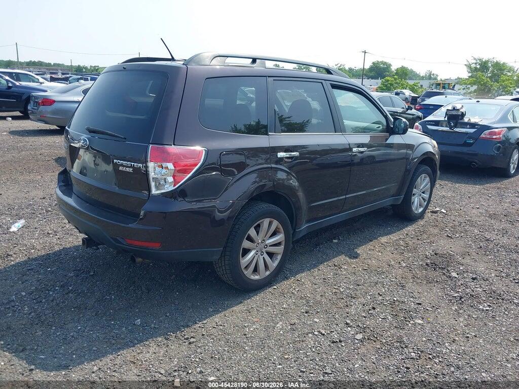 JF2SHADC1DH446002 2013 SUBARU FORESTER photo no. 4