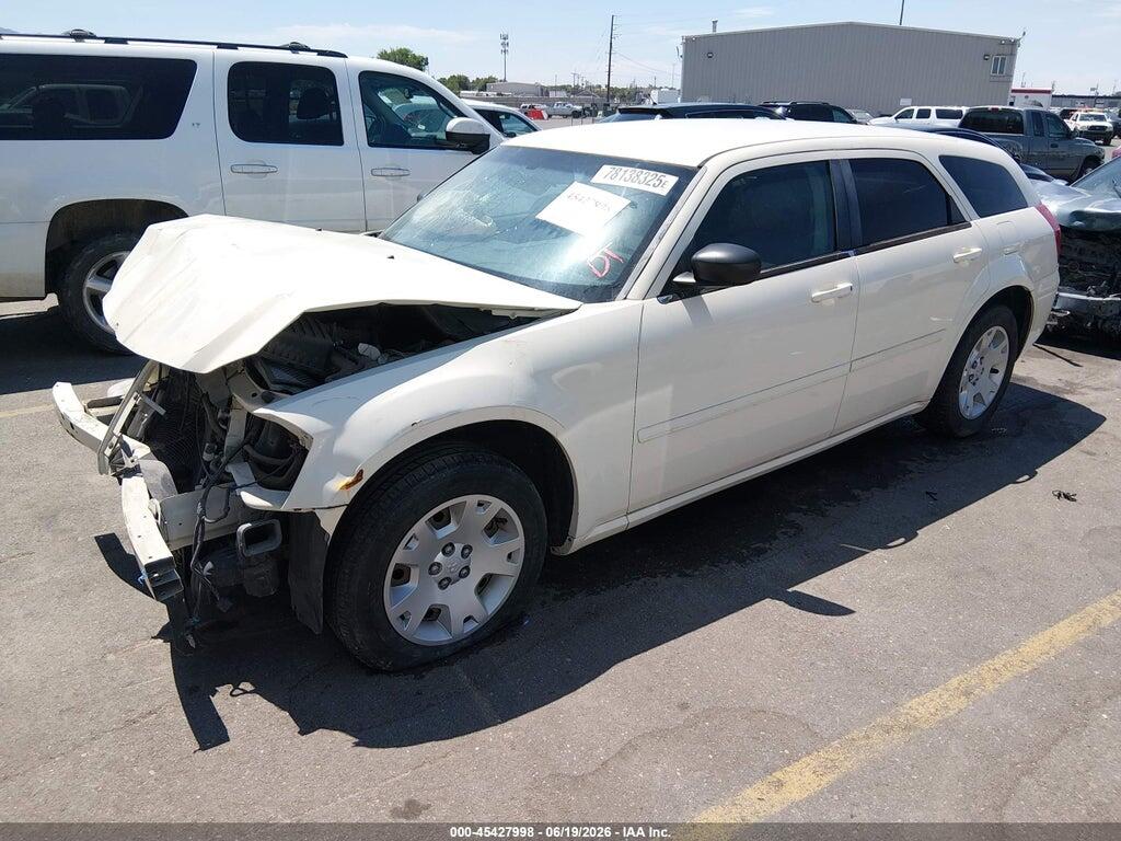 2D4FV47TX6H156668 2006 DODGE MAGNUM photo no. 2