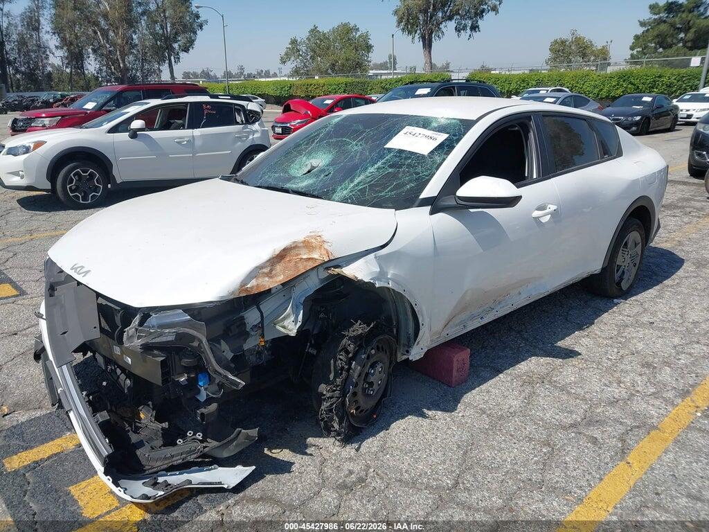 3KPFT4DE1SE239243 2025 KIA K4 photo no. 2