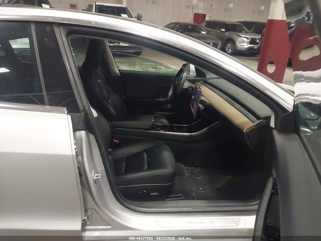5YJ3E1EB4JF091288 2018 TESLA MODEL 3 photo no. 5