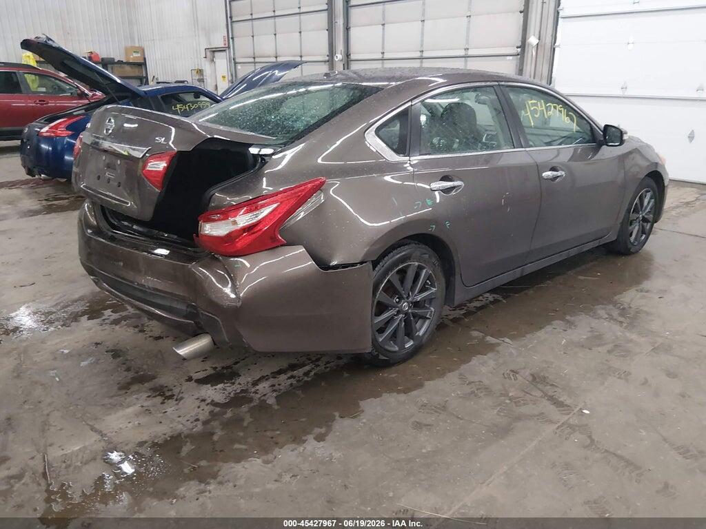 1N4AL3AP1HC240747 2017 NISSAN ALTIMA photo no. 4