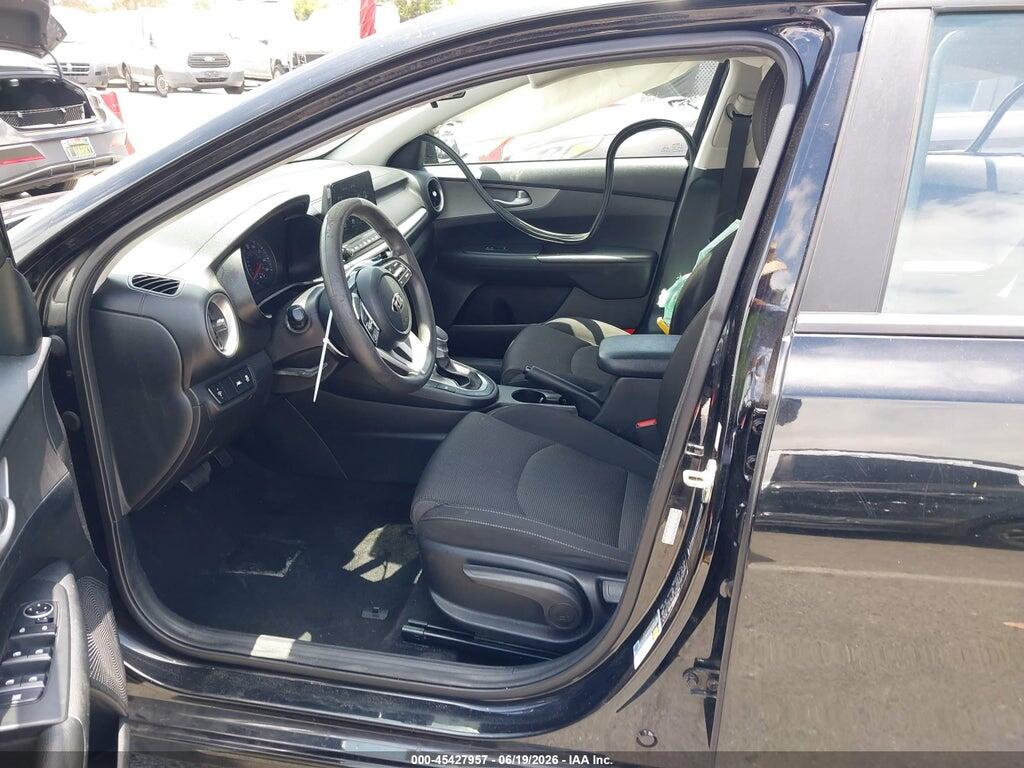 3KPF24AD3KE117904 2019 KIA FORTE photo no. 5