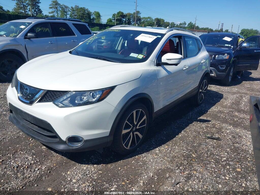 JN1BJ1CR9HW132966 2017 NISSAN ROGUE SPORT photo no. 2
