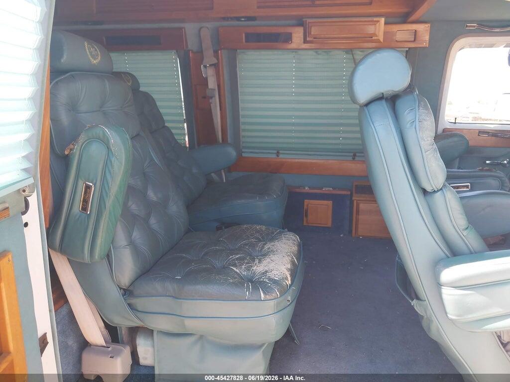 2GBEG25K2N4142100 1992 CHEVROLET G20 photo no. 8