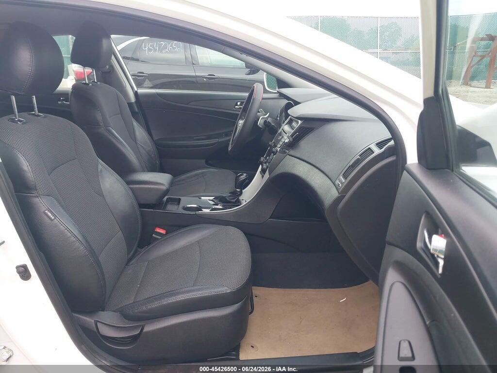 5NPEC4AC5CH389044 2012 HYUNDAI SONATA photo no. 5