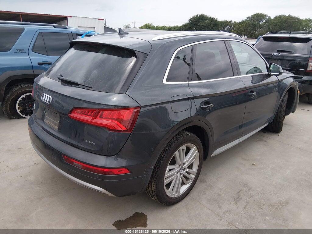 WA1BNAFY9K2118823 2019 AUDI Q5 photo no. 4
