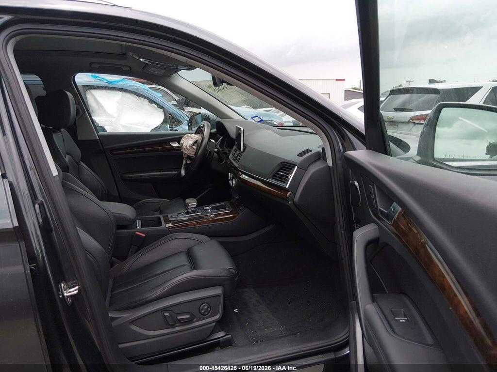 WA1BNAFY9K2118823 2019 AUDI Q5 photo no. 5