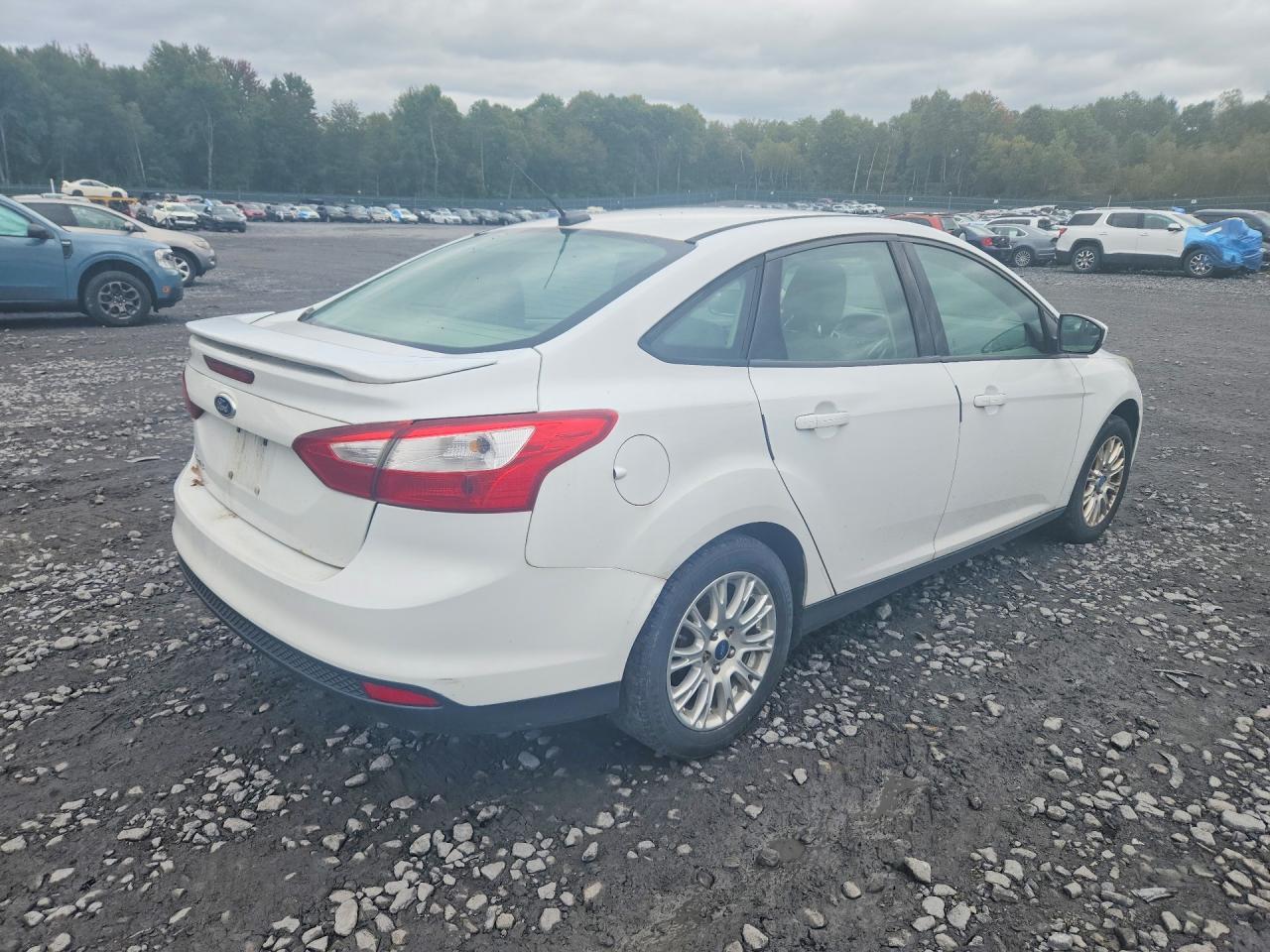 2012 FORD FOCUS SE — Фото 3 из 12