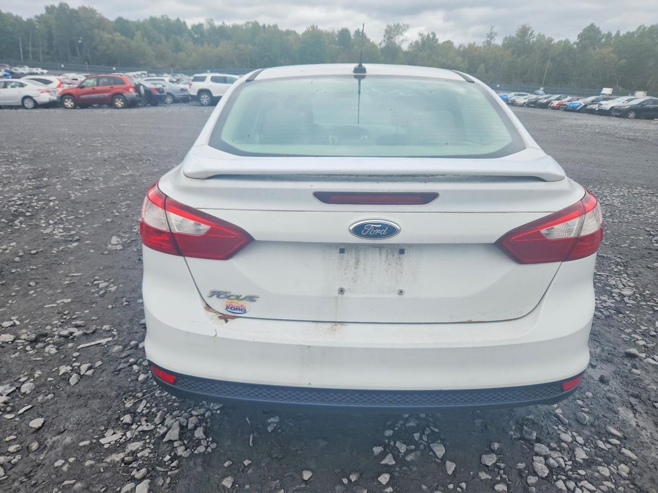 2012 FORD FOCUS SE — Фото 6 из 12