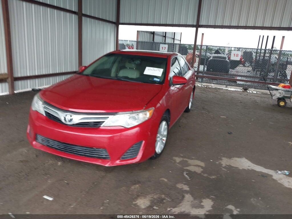 4T1BF1FKXEU744660 2014 TOYOTA CAMRY photo no. 2