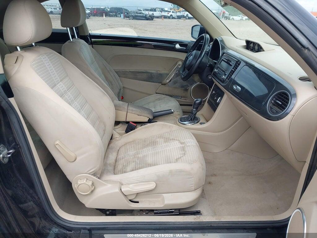 3VWV67AT0DM608932 2013 VOLKSWAGEN BEETLE photo no. 5