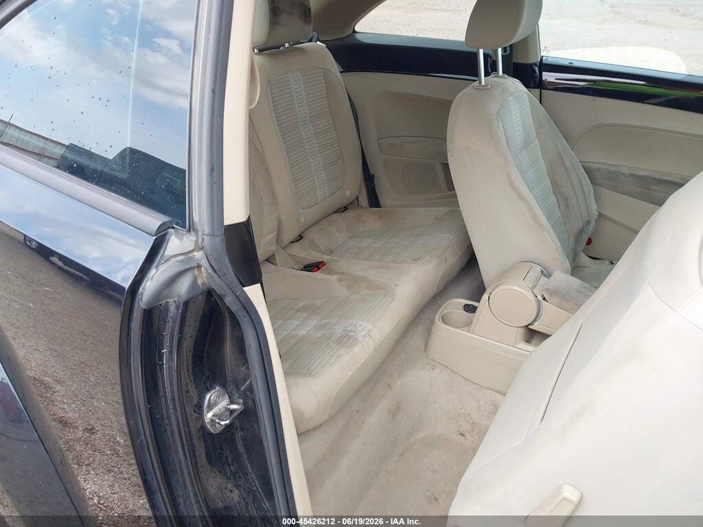 3VWV67AT0DM608932 2013 VOLKSWAGEN BEETLE photo no. 8